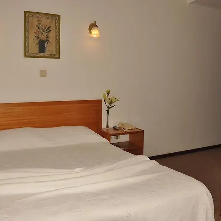 Residencial D. Joao Iii Konukevi Ponta Delgada